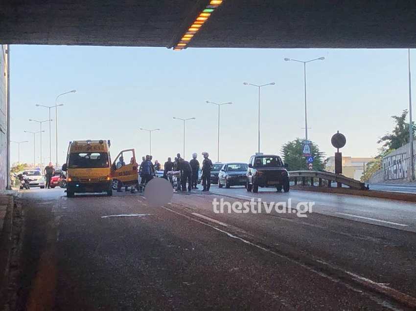 Eordaialive.com - Τα Νέα της Πτολεμαΐδας, Εορδαίας, Κοζάνης Σοκαριστικό τροχαίο στη Θεσσαλονίκη - Πήδηξε από γέφυρα για να αυτοκτονήσει και έπεσε σε μοτοσικλετιστή (φωτό)